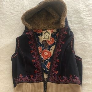Free People Anju Embroidered Sherpa Vest Size Small
